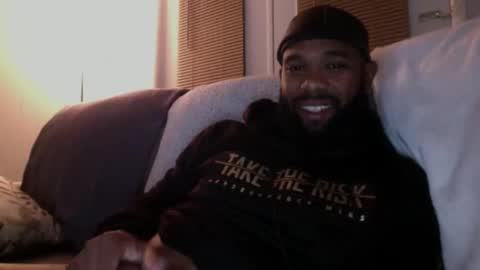 Snapshot of blksurfher chatting on 11.13.25 blksurfher online show from 11.13.25