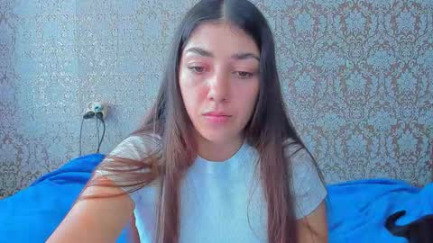 Snapshot of bloemetjes chatting on 10.24.25 bloemetjes online show from 10.24.25