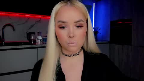 Lana online show from 01.15.25