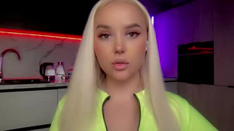 Lana online show from 01.19.25