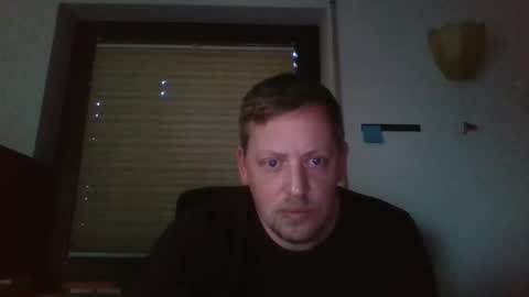 Snapshot of blonde32m chatting on 12.08.24 blonde32m online show from 12.08.24