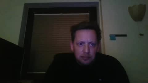 Snapshot of blonde32m chatting on 12.21.24 blonde32m online show from 12.21.24