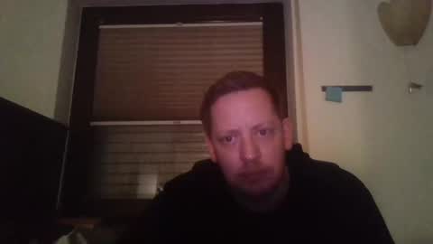 Snapshot of blonde32m chatting on 01.15.25 blonde32m online show from 01.15.25