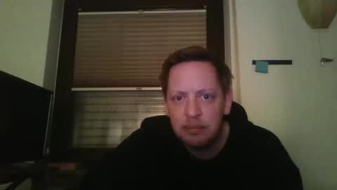 Snapshot of blonde32m chatting on 02.09.25 blonde32m online show from 02.09.25