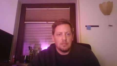 Snapshot of blonde32m chatting on 11.01.25 blonde32m online show from 11.01.25