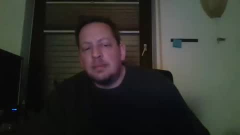 Snapshot of blonde32m chatting on 11.23.25 blonde32m online show from 11.23.25