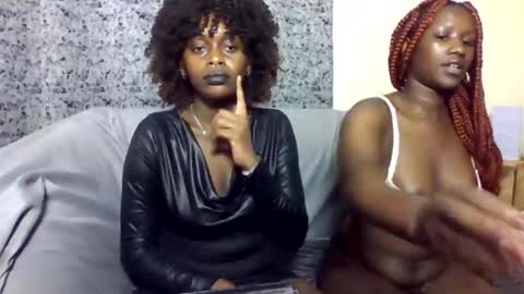 Snapshot of blonde_barby chatting on 11.01.25 blonde_barby online show from 11.01.25