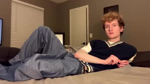 Snapshot of blonde_boi99 chatting on 12.13.24 Blondie online show from 12.13.24