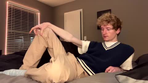 Snapshot of blonde_boi99 chatting on 01.30.25 Blondie online show from 01.30.25