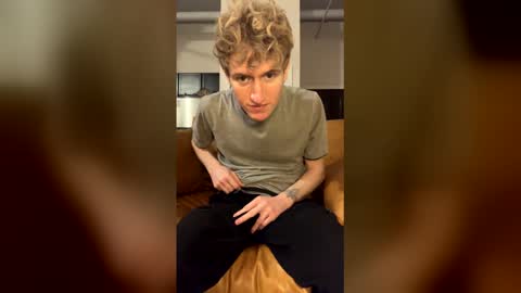 Snapshot of blonde_boi99 chatting on 01.17.26 Blondie online show from 01.17.26