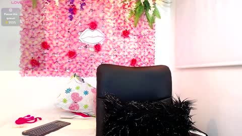 Snapshot of blonde_squirt_ chatting on 01.09.25 blonde_squirt_ online show from 01.09.25