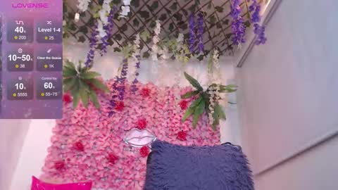 blonde_squirt_ online show from 02.19.26