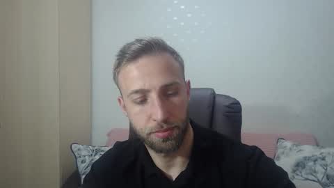 Snapshot of blondeagle chatting on 04.05.26 Mr Blond online show from 04.05.26