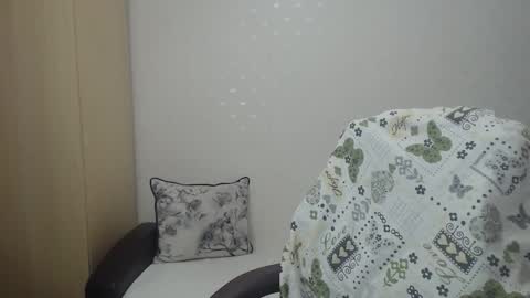 Snapshot of blondeagle chatting on 04.19.26 Mr Blond online show from 04.19.26