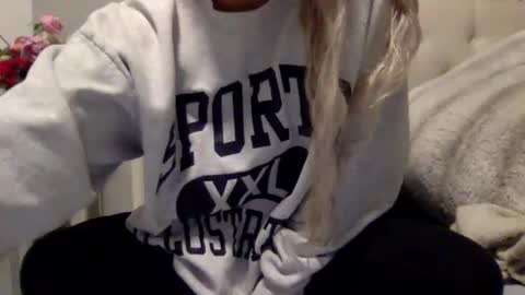 Blondebunnyx1 online show from 01.26.25