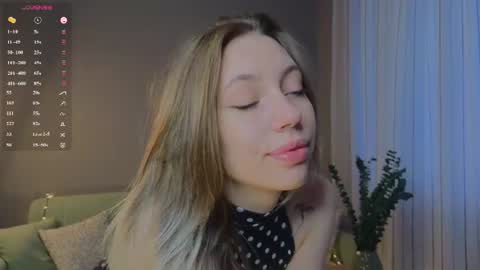 Snapshot of blondekelly chatting on 06.21.26 Kelly online show from 06.21.26