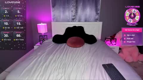 Snapshot of blondeprincess7 chatting on 11.16.25 Blondeprincess online show from 11.16.25