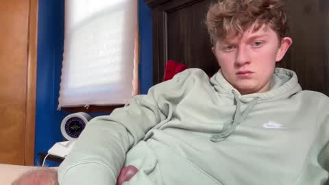 Snapshot of blondiedicks1 chatting on 02.26.26 blondiedicks1 online show from 02.26.26