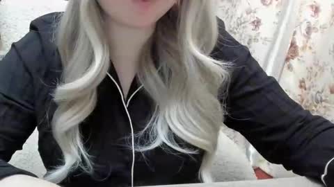 blondymargaret online show from 03.01.25