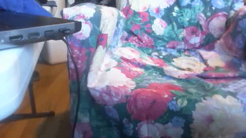 Snapshot of blowfish33890 chatting on 03.11.25 blowfish33890 online show from 03.11.25