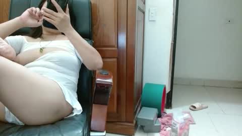 Snapshot of blowy079 chatting on 10.14.25 blowy079 online show from 10.14.25