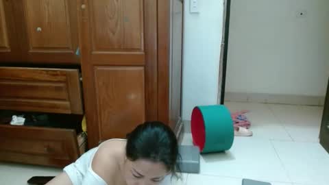 Snapshot of blowy079 chatting on 10.14.25 blowy079 online show from 10.14.25