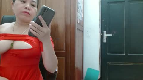 Snapshot of blowy079 chatting on 10.23.25 blowy079 online show from 10.23.25