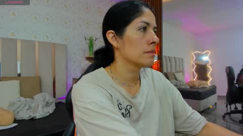 Snapshot of blue_tay1 chatting on 10.11.25 blue_tay1 online show from 10.11.25