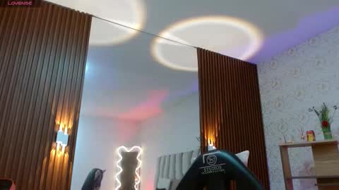 Snapshot of blue_tay1 chatting on 11.10.25 blue_tay1 online show from 11.10.25