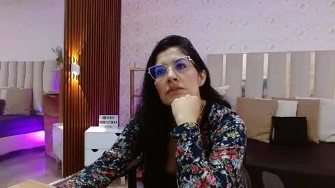 Snapshot of blue_tay1 chatting on 11.14.25 blue_tay1 online show from 11.14.25