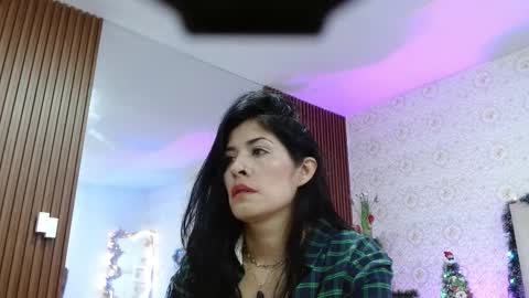 Snapshot of blue_tay1 chatting on 11.30.25 blue_tay1 online show from 11.30.25