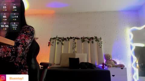 blue_tay1 online show from 02.19.26