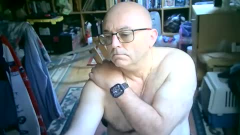 Snapshot of bluebox65 chatting on 11.01.25 bluebox65 online show from 11.01.25