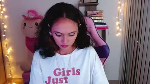 Im Abril .. Nice to meet you  thumb up me please its important  INDEPENDENT MODEL online show from 02.06.26