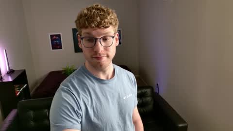 Snapshot of blueeyedtallguy chatting on 03.07.26 blueeyedtallguy online show from 03.07.26