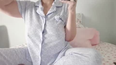 Snapshot of blueeyes40ddds chatting on 11.12.25 BlueEyes40DDDs online show from 11.12.25