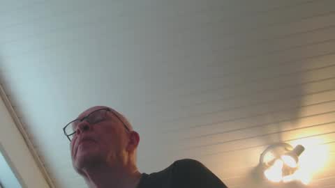 Snapshot of blueeyesn8 chatting on 01.15.25 blueeyesn8 online show from 01.15.25