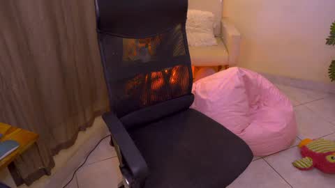 FLORAA online show from 05.06.26
