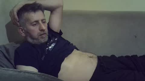 Snapshot of bluehot59 chatting on 12.25.24 blue online show from 12.25.24