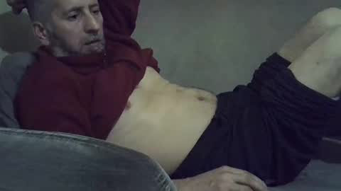 Snapshot of bluehot59 chatting on 12.29.24 blue online show from 12.29.24