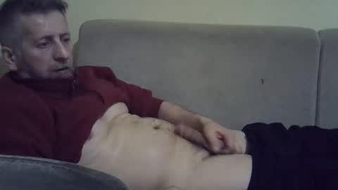 Snapshot of bluehot59 chatting on 03.08.25 blue online show from 03.08.25