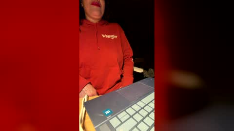 Snapshot of bluelady3405 chatting on 01.18.26 bluelady3405 online show from 01.18.26