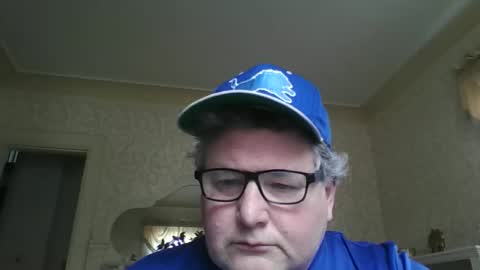 Snapshot of bluemoose70 chatting on 04.03.26 bluemoose70 online show from 04.03.26