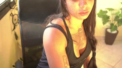 FLORAA online show from 01.17.25