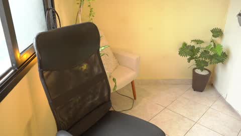 FLORAA online show from 01.28.25