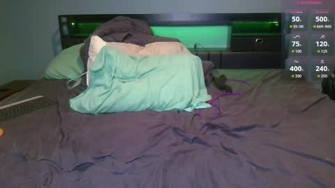 Fun Boi online show from 04.17.26