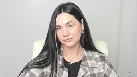 Snapshot of blum_kelly chatting on 11.05.25 Kelly online show from 11.05.25