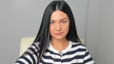 Snapshot of blum_kelly chatting on 11.20.25 Kelly online show from 11.20.25