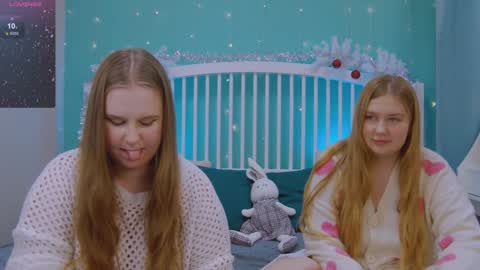 Ellie3 online show from 01.14.25