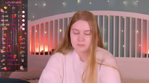 Ellie3 online show from 12.15.25